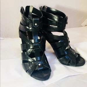 Nine West black leather gladiator cage sandals